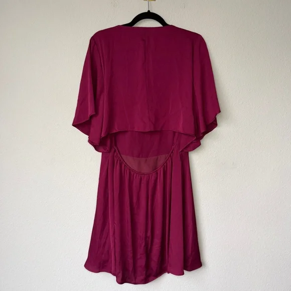 BCBGeneration Maroon Vneck Tie Front Mini Dress Size L - Picture 3 of 6